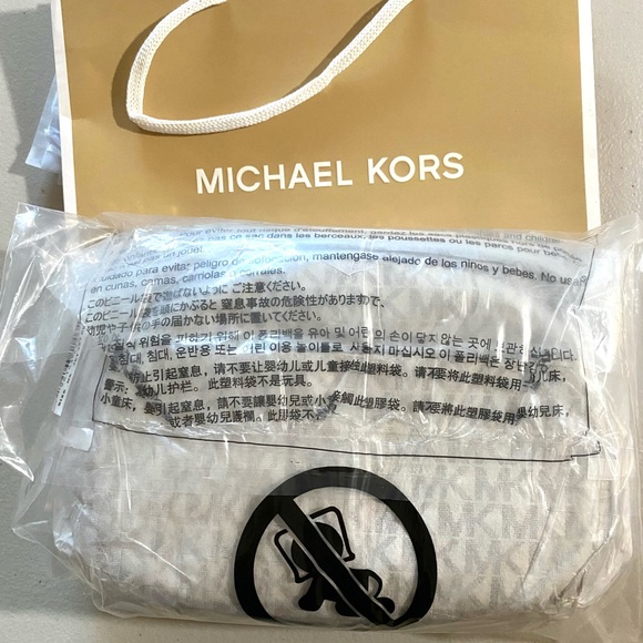 NWT - Michael Kors Jet Set Charm Small Logo Crossbody Bag - Picture 4 of 8